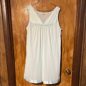 Vanity Fair White Chemise with Scoop Neckline